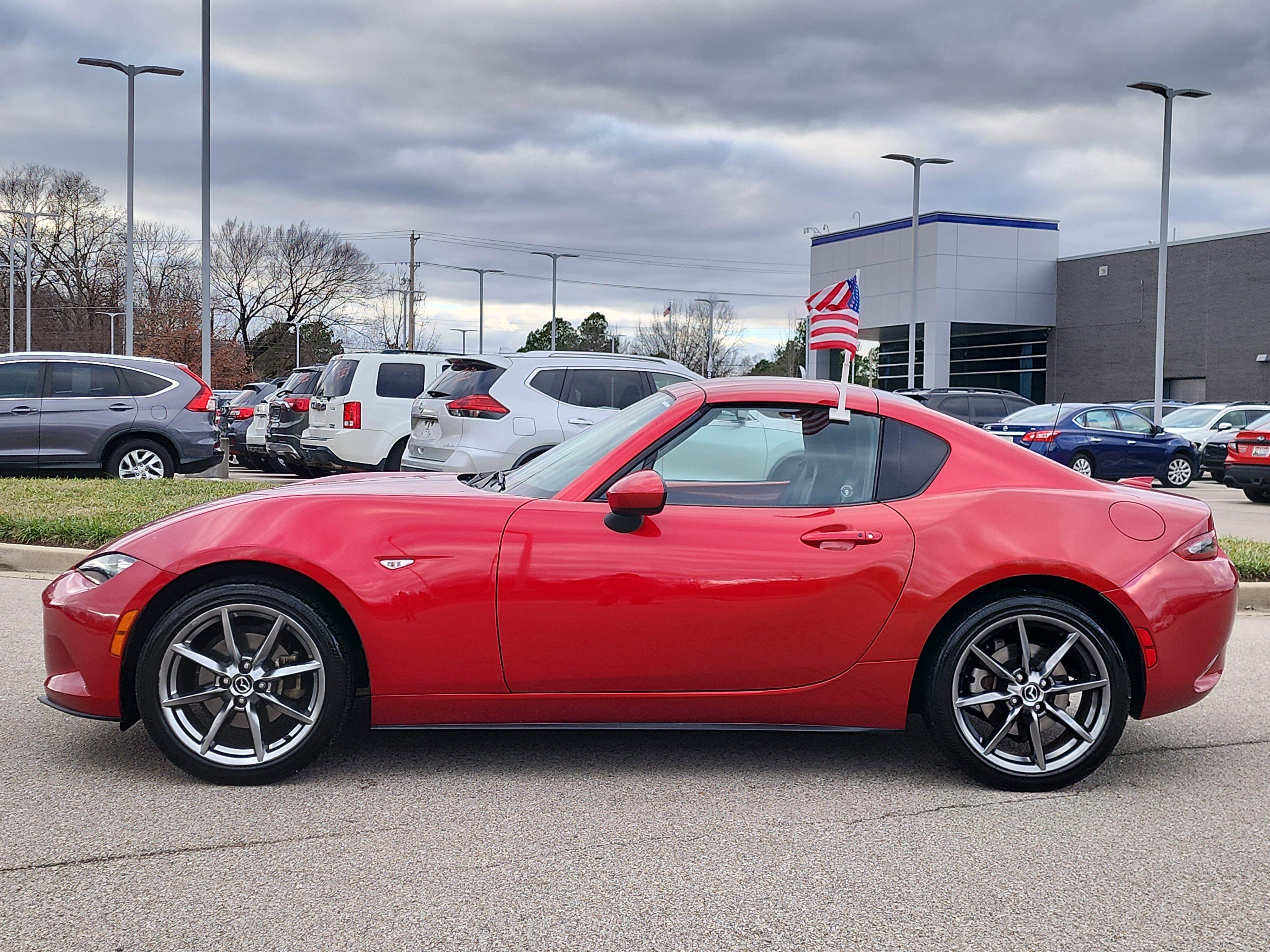 Used 2017 MAZDA MX-5 Miata RF Grand Touring image 6