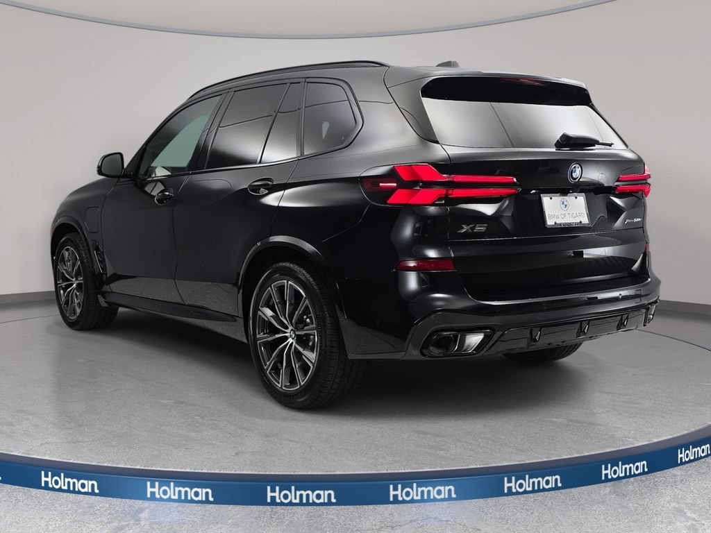 New 2026 BMW X5 xDrive50e w/ Executive Package AWD/4WD image 7