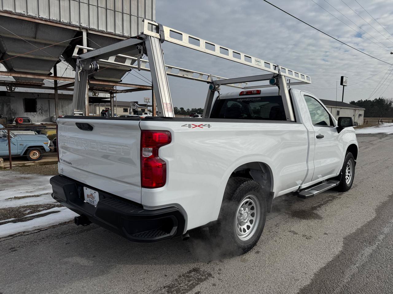 Used 2022 Chevrolet Silverado 1500 W/T w/ WT Value Package AWD/4WD image 8