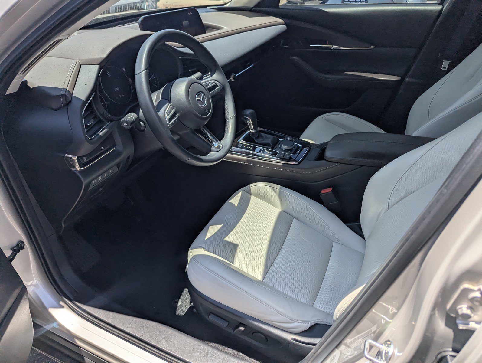 Used 2023 MAZDA CX-30 AWD 2.5 S w/ Premium Package image 9