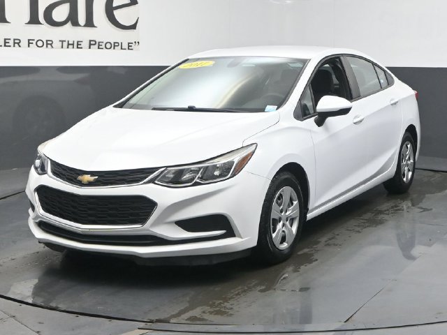 Used 2017 Chevrolet Cruze LS FWD image 7