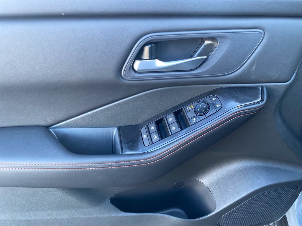 New 2027 Nissan Rogue SV AWD/4WD image 24