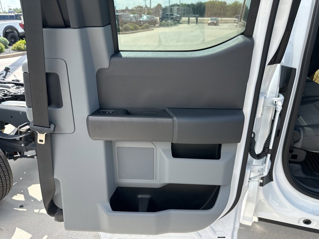 Used 2024 Ford F550 4x4 SuperCab Super Duty image 23