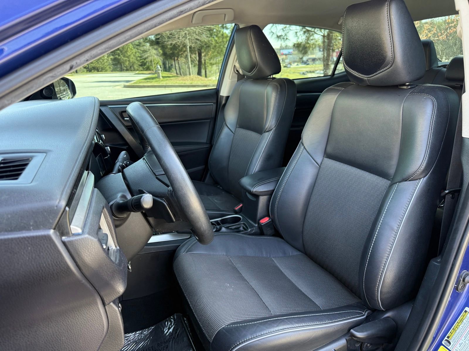 Used 2015 Toyota Corolla S image 33
