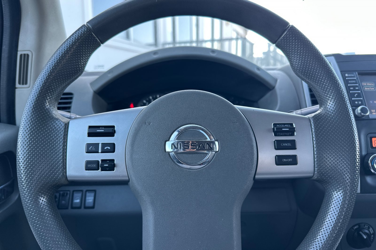 Used 2021 Nissan Frontier SV w/ Midnight Edition Floor Mats image 22