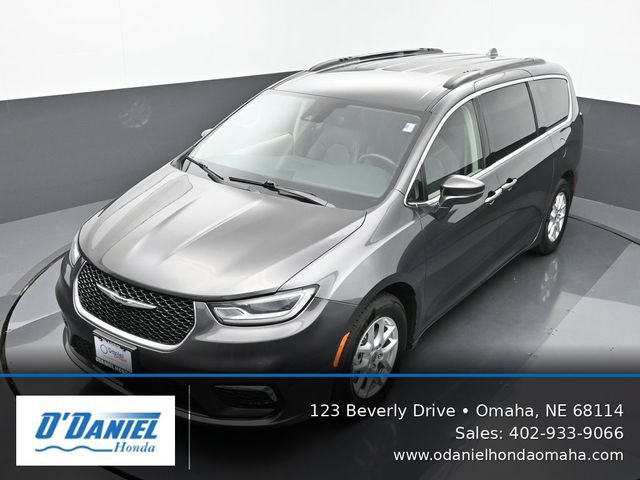 Used 2022 Chrysler Pacifica Touring-L FWD image 21