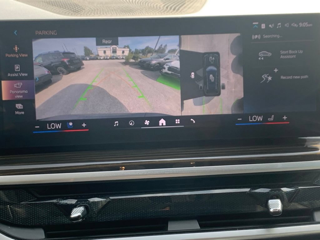 Used 2025 BMW X7 xDrive40i AWD/4WD image 13