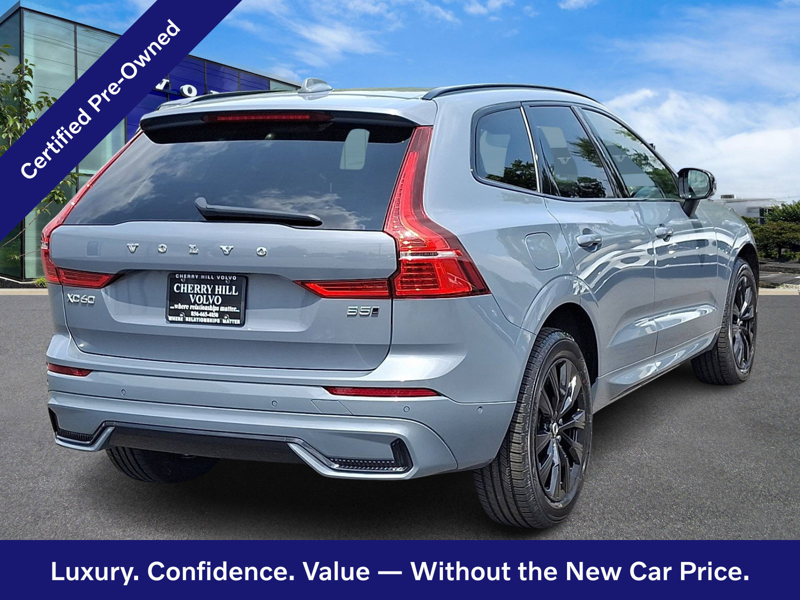 Certified 2024 Volvo XC60 B5 Plus w/ Climate Package AWD/4WD image 7