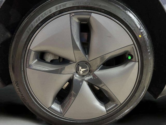 Used 2019 Tesla Model 3 image 28