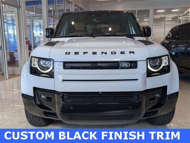Used 2024 Land Rover Defender 110 S image 7