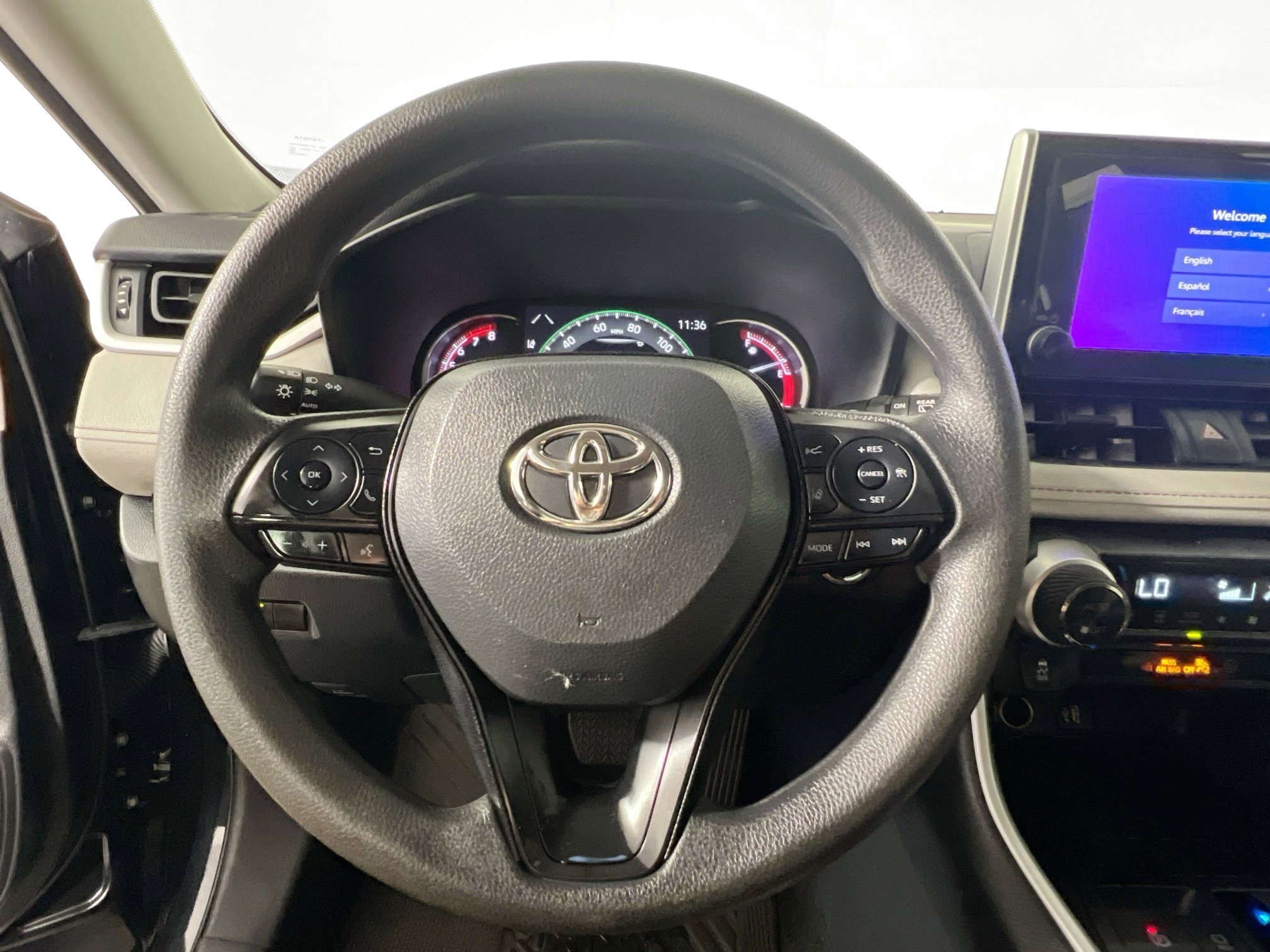 Used 2024 Toyota RAV4 XLE image 17