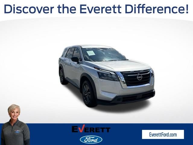 Used 2024 Nissan Pathfinder S FWD image 1