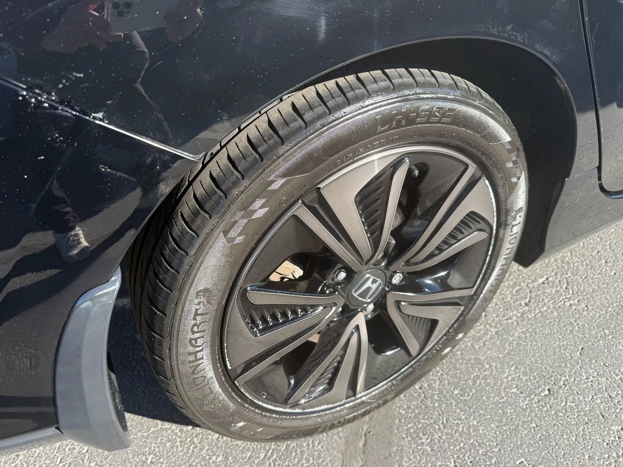 Used 2018 Honda Civic EX image 11