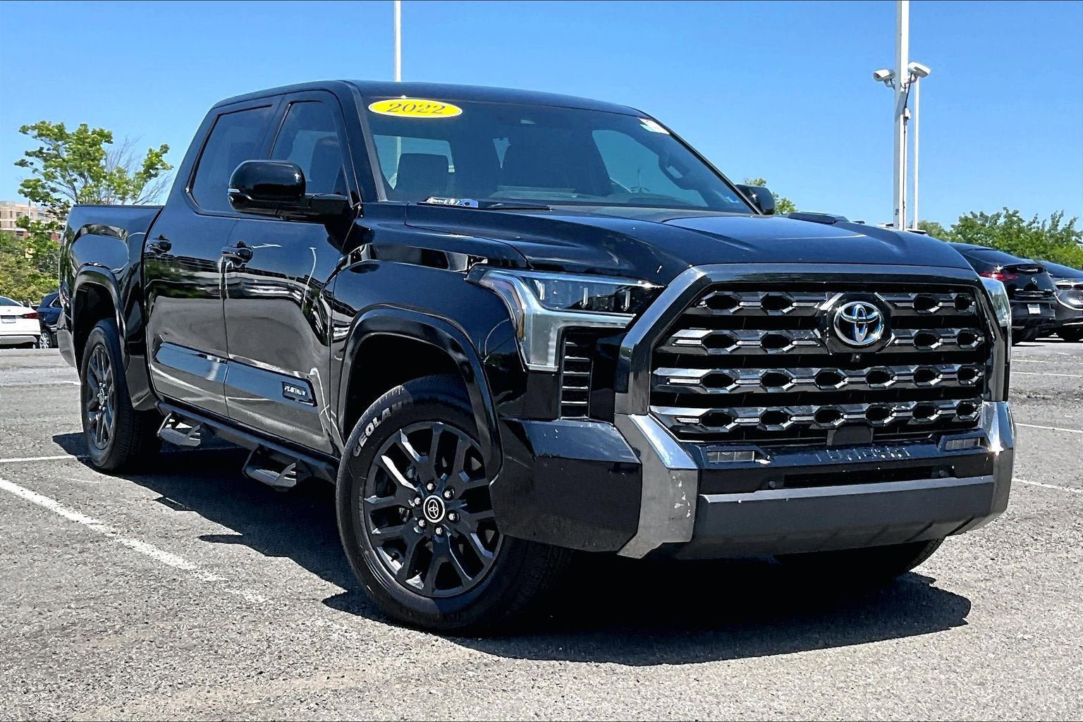Used 2022 Toyota Tundra Platinum AWD/4WD image 2