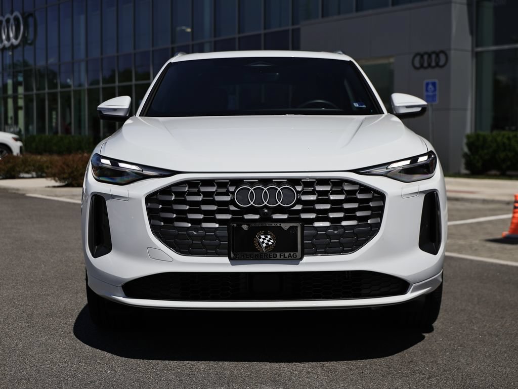 Certified 2025 Audi Q5 Premium w/ Convenience Package AWD/4WD image 13