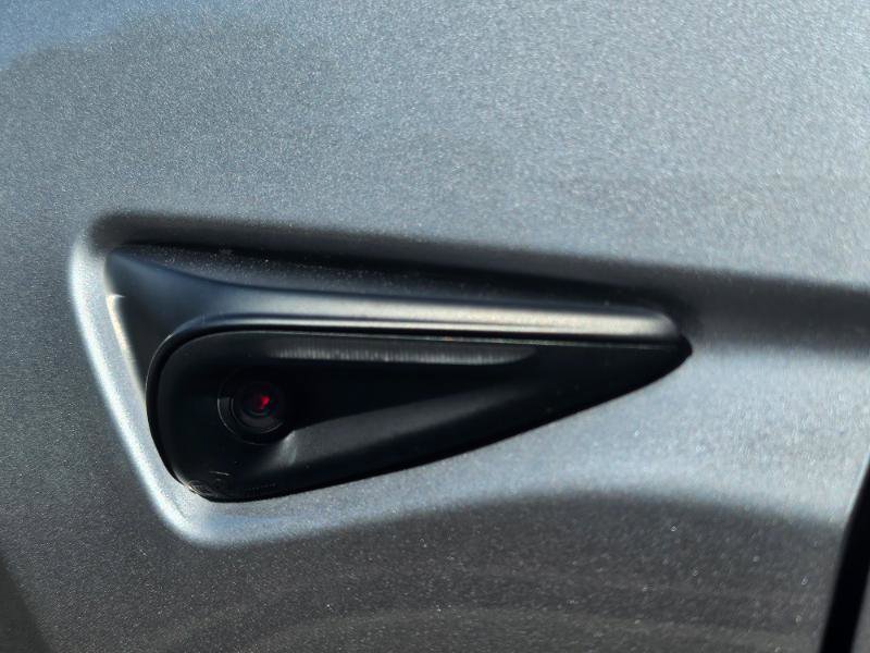 Used 2026 Tesla Model Y AWD image 35