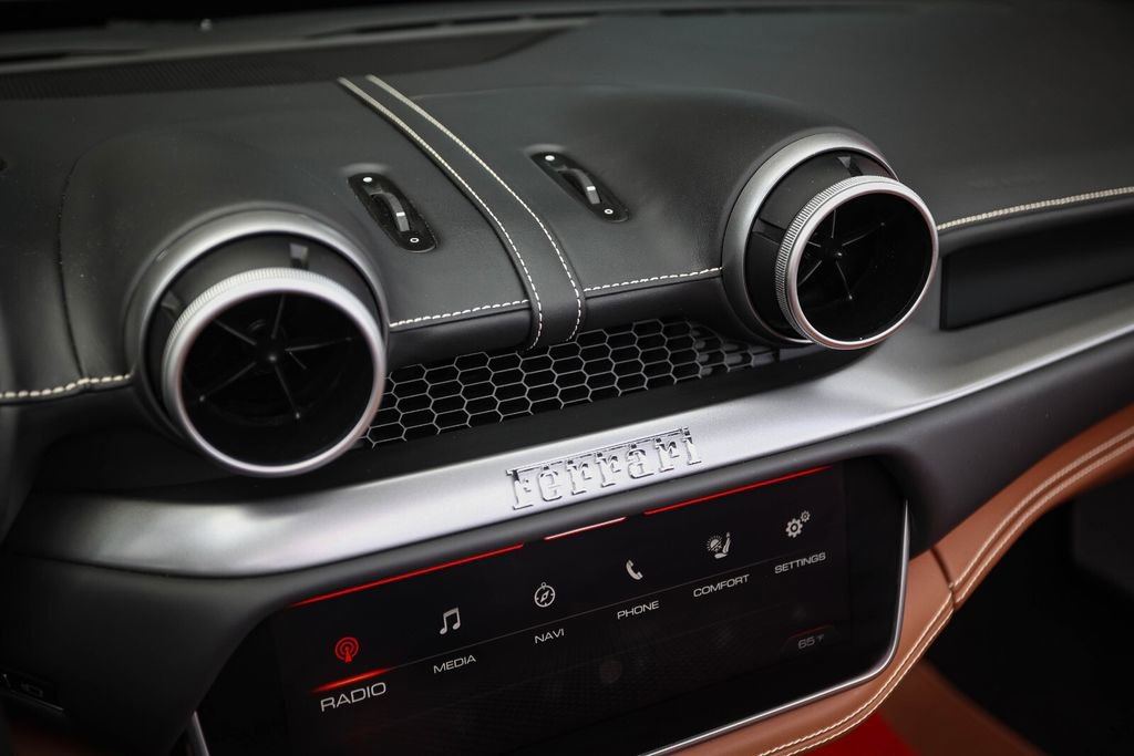 Certified 2023 Ferrari Portofino M image 39