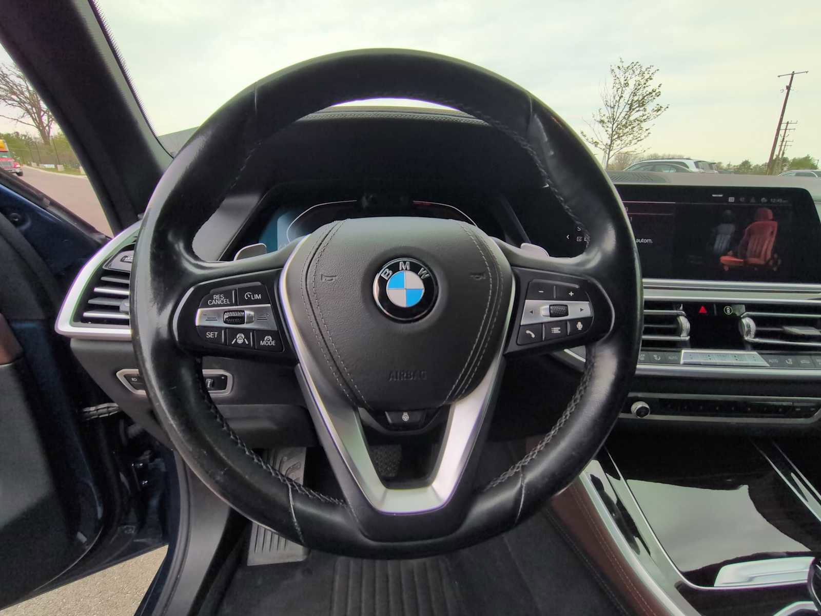 Used 2019 BMW X5 xDrive40i w/ Executive Package AWD/4WD image 24