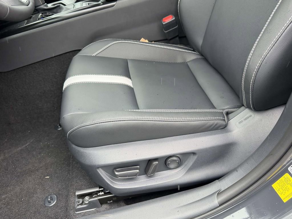 New 2026 Toyota Camry SE w/ Convenience Package FWD image 16