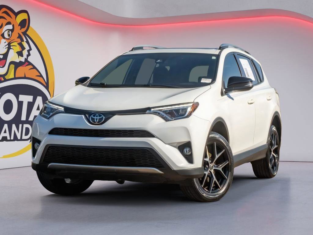 Used 2018 Toyota RAV4 SE w/ All Weather Liner Package image 1