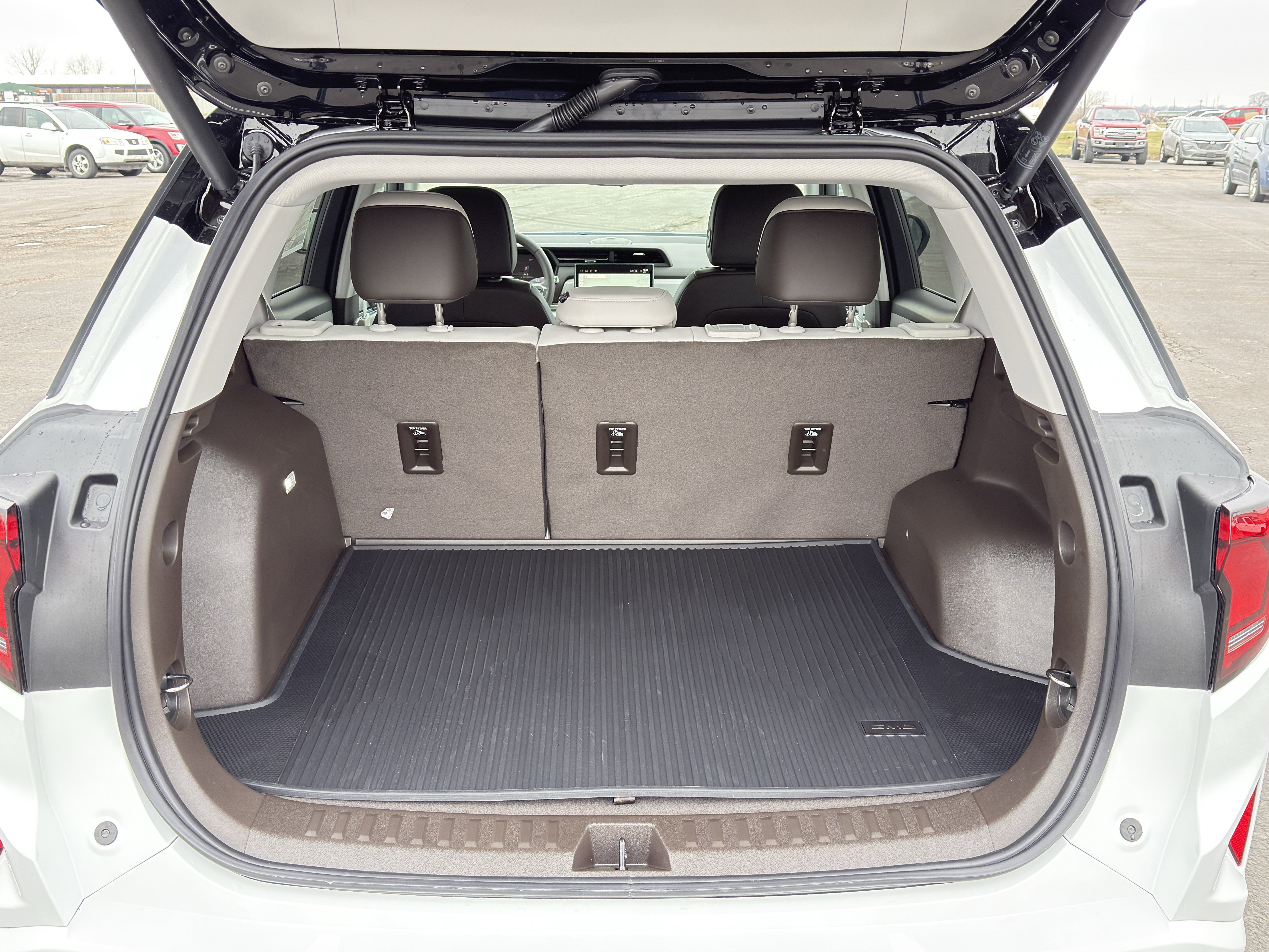 New 2026 GMC Terrain Denali w/ LPO, Floor Liner Package image 9