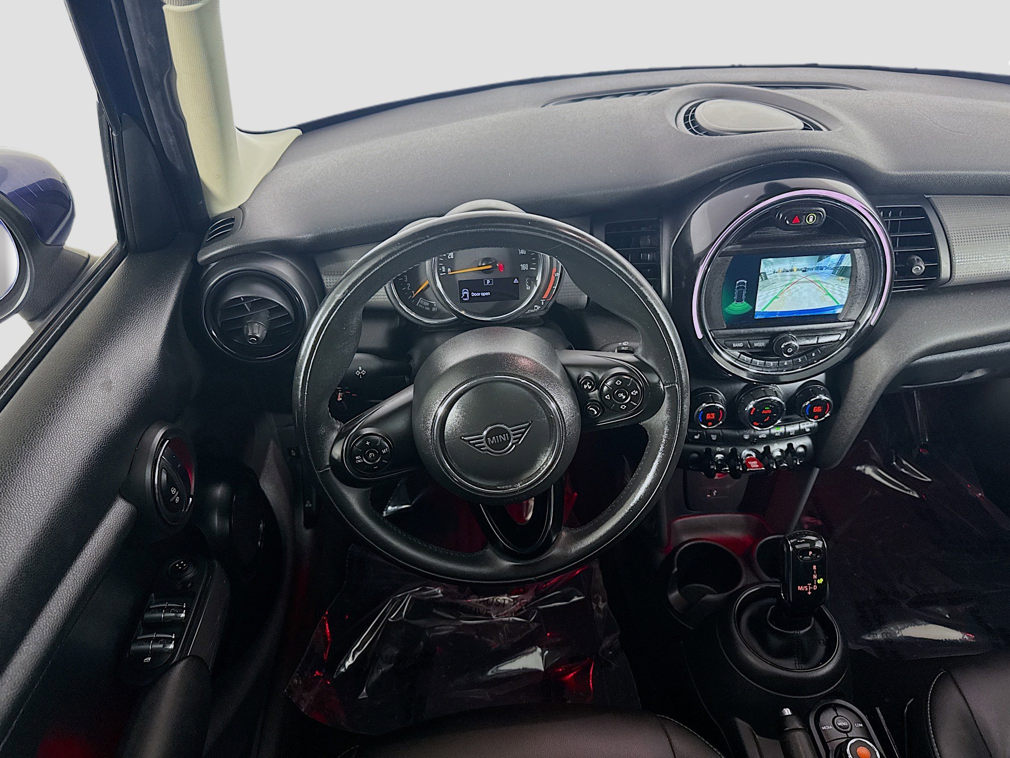 Used 2020 MINI Cooper 4-Door Hardtop image 17