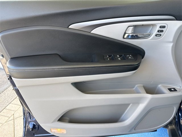 Used 2021 Honda Ridgeline RTL-E image 18