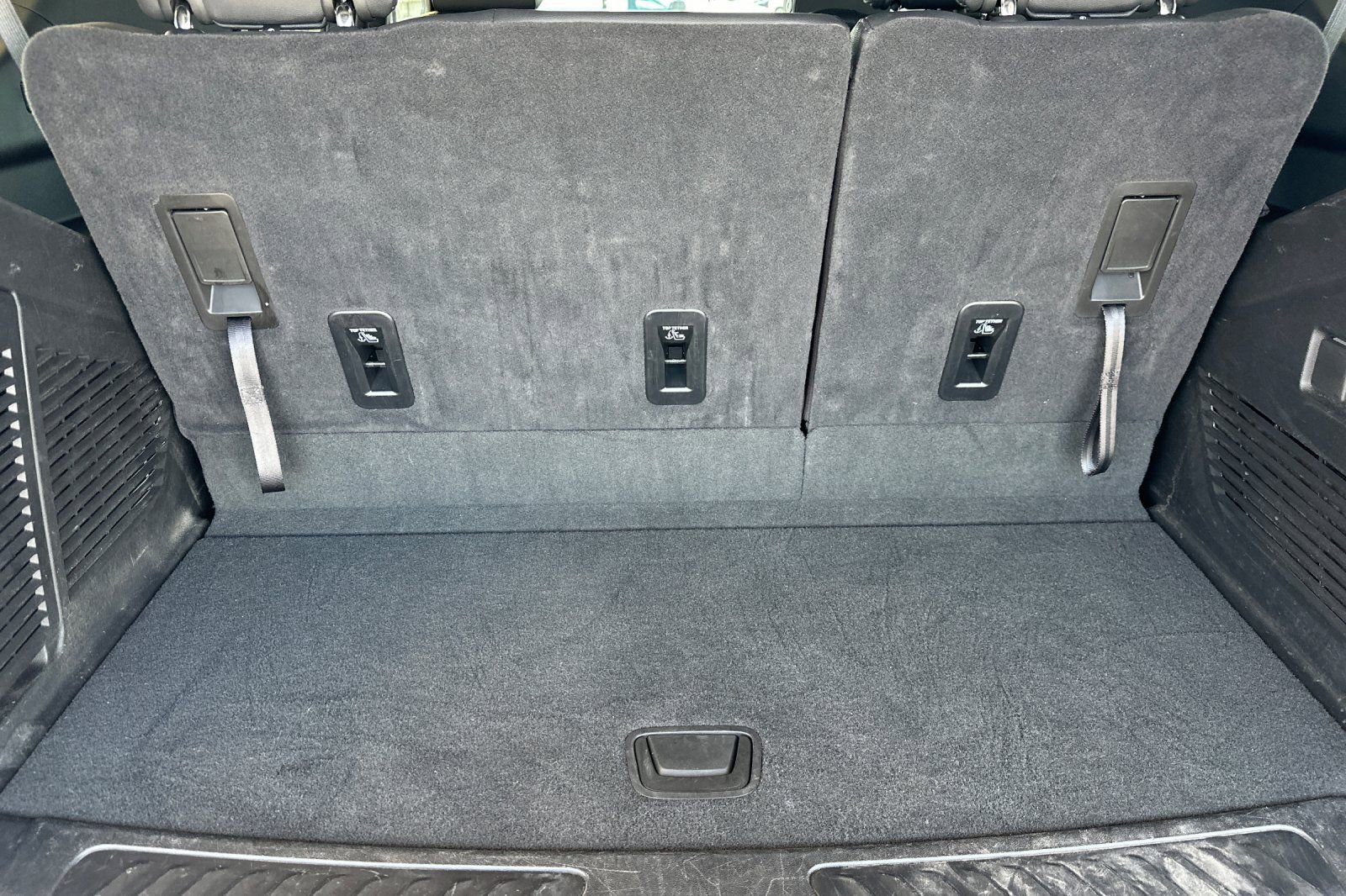 Used 2025 Chevrolet Tahoe LT AWD/4WD image 16