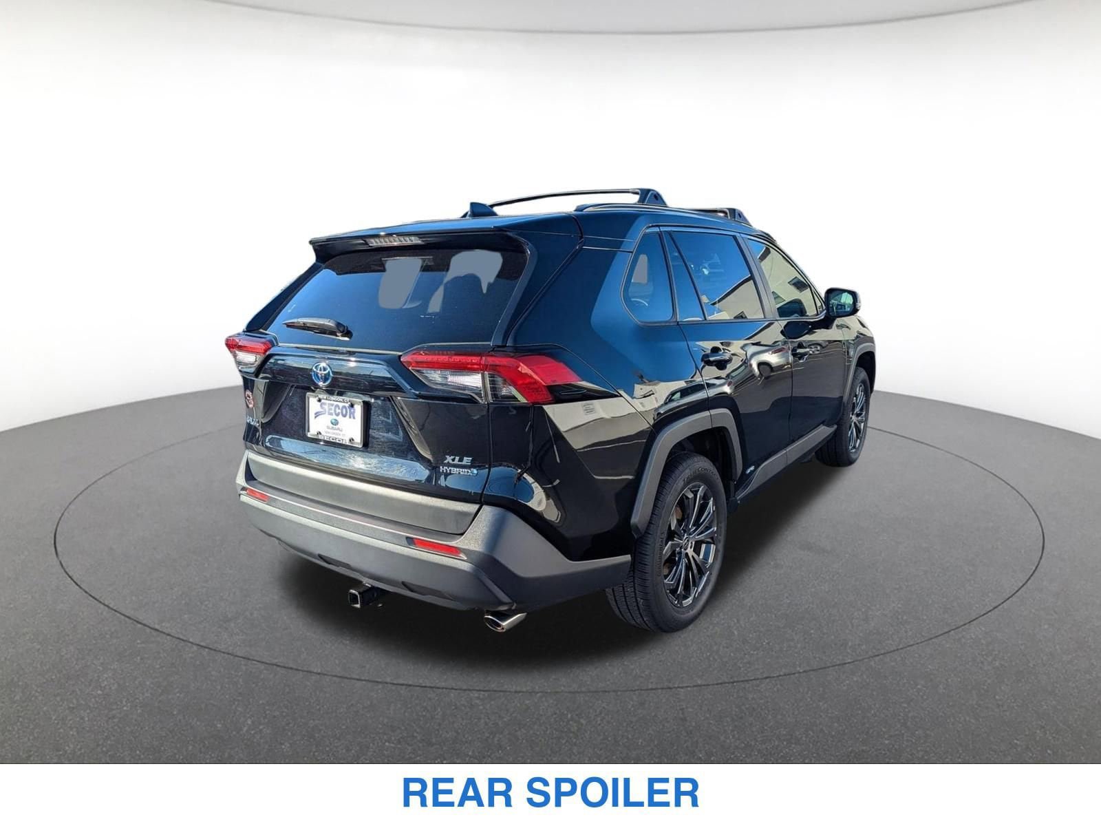 Used 2023 Toyota RAV4 XLE Premium AWD/4WD image 6