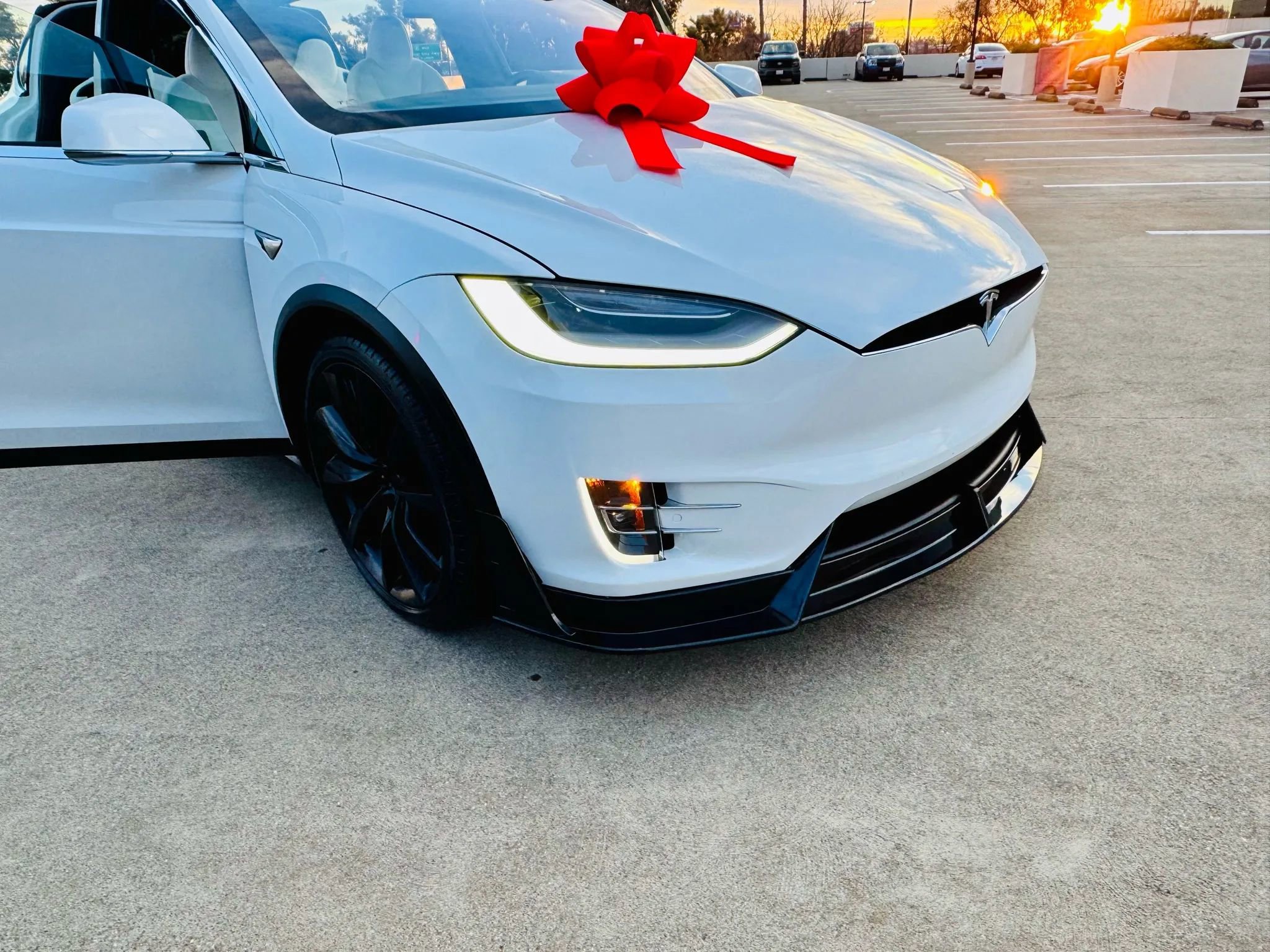 Used 2020 Tesla Model X Long Range image 22