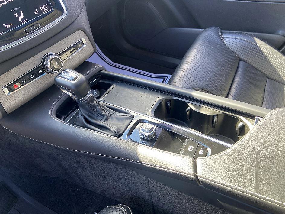 Used 2022 Volvo XC90 T6 Inscription w/ Advanced Package image 15