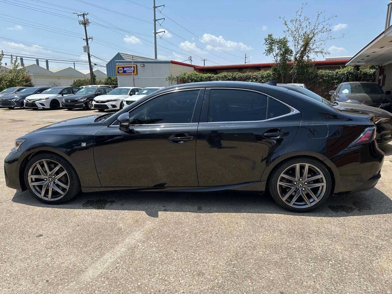 Used 2018 Lexus IS 300 F Sport w/ F Sport Package RWD image 23