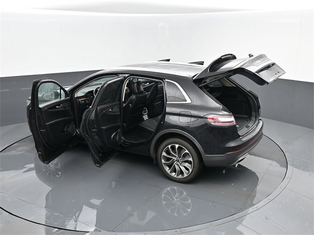 Used 2023 Lincoln Nautilus Reserve w/ Luxury Package image 30