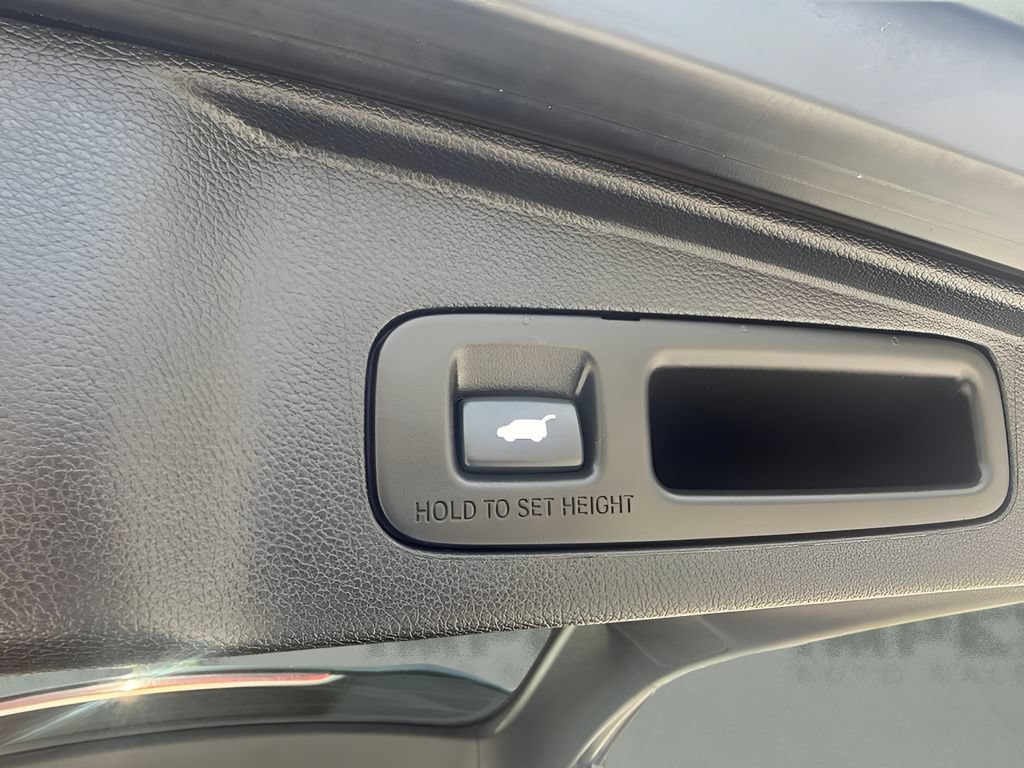 Used 2020 Honda CR-V Touring image 20