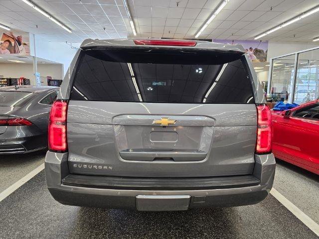Used 2019 Chevrolet Suburban LT w/ Texas Edition Package AWD/4WD image 5