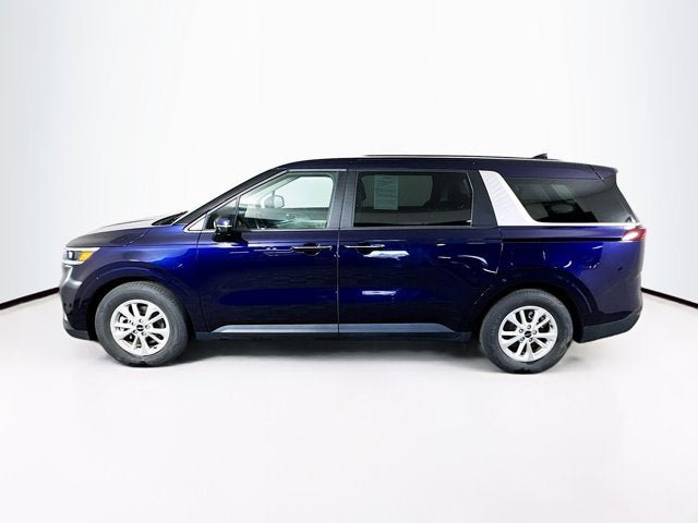 Used 2024 Kia Carnival LX FWD image 8