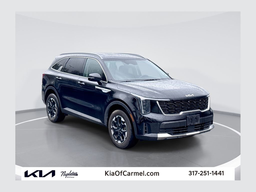 Used 2024 Kia Sorento S image 1