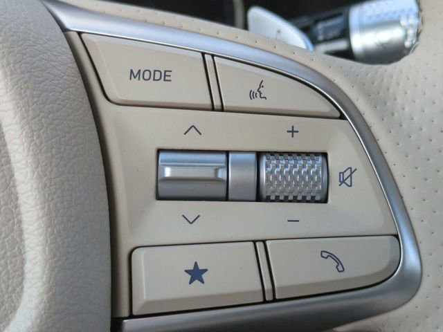 Used 2026 Genesis G70 2.5T Prestige image 26