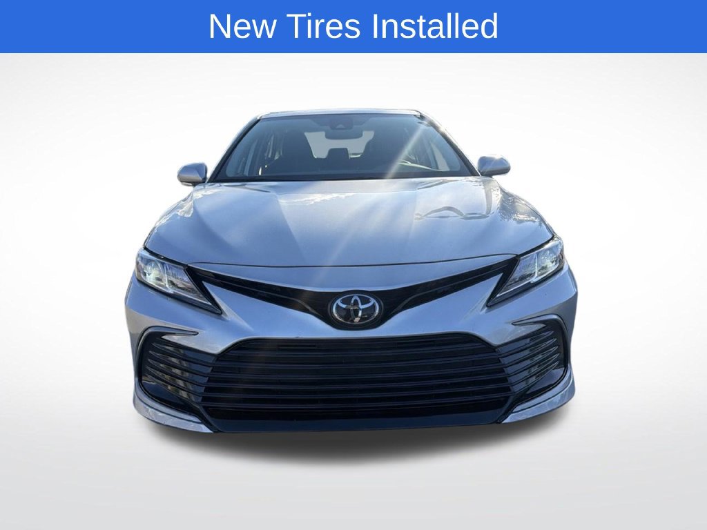 Used 2024 Toyota Camry LE w/ Convenience Package FWD image 2