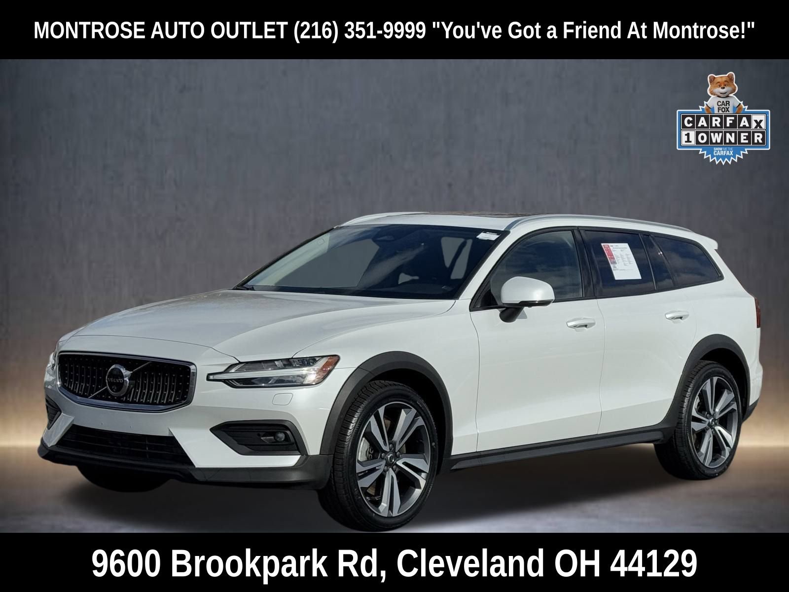 Used 2024 Volvo V60 B5 Cross Country Plus image 3