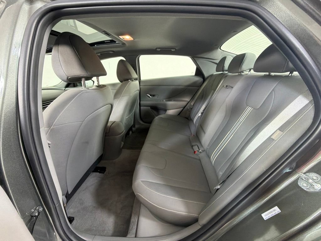 Certified 2025 Hyundai Elantra SEL FWD image 26