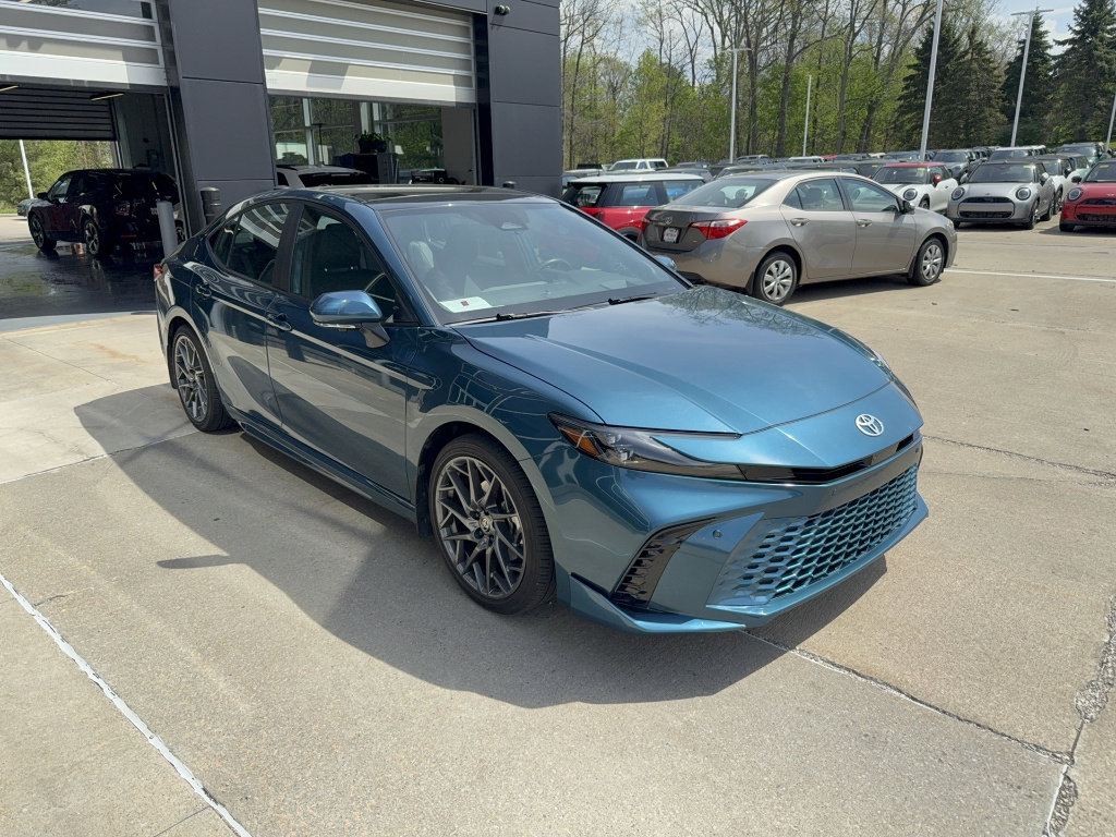 Used 2025 Toyota Camry XSE w/ Premium Plus Package FWD image 2