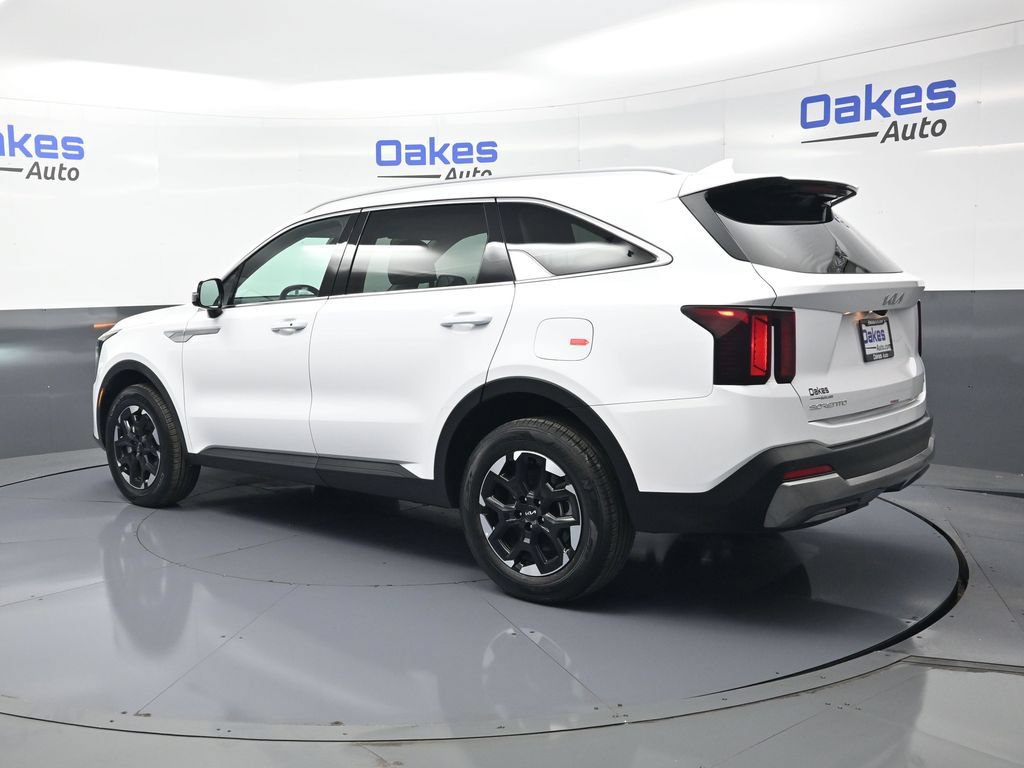 Certified 2026 Kia Sorento S AWD/4WD image 6