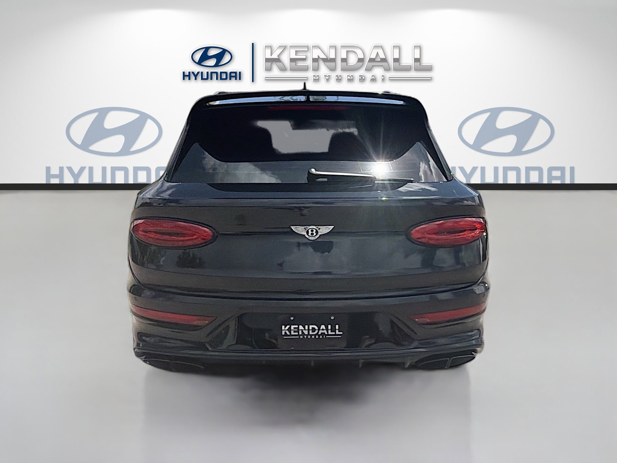Used 2022 Bentley Bentayga AWD/4WD image 5