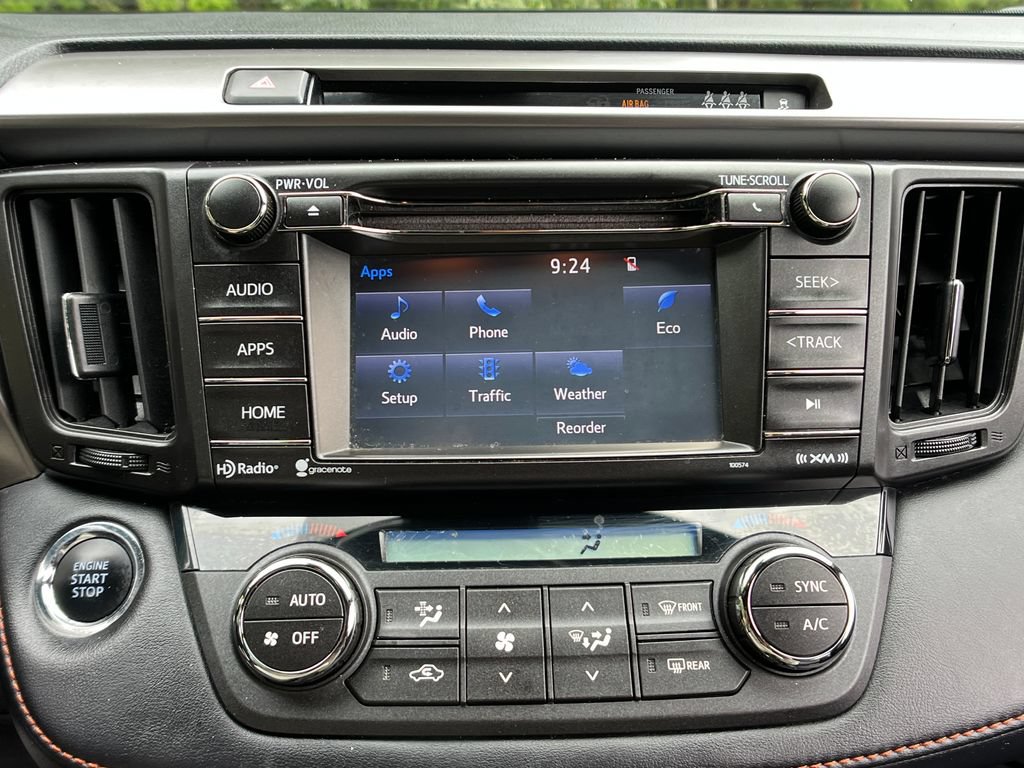 Used 2018 Toyota RAV4 SE w/ Power Extra Value Package AWD/4WD image 16