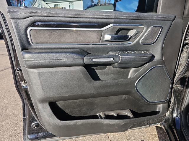 Used 2019 RAM 1500 Laramie image 13