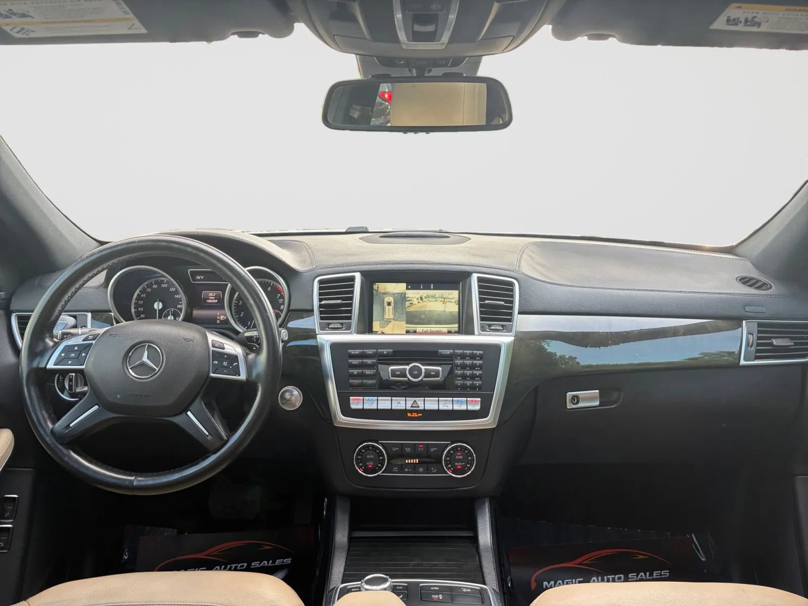 Used 2016 Mercedes-Benz GL 550 4MATIC image 24