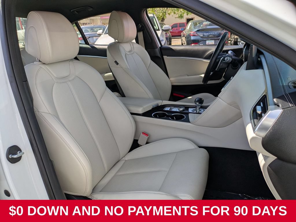 Used 2025 Genesis G70 2.5T RWD image 28