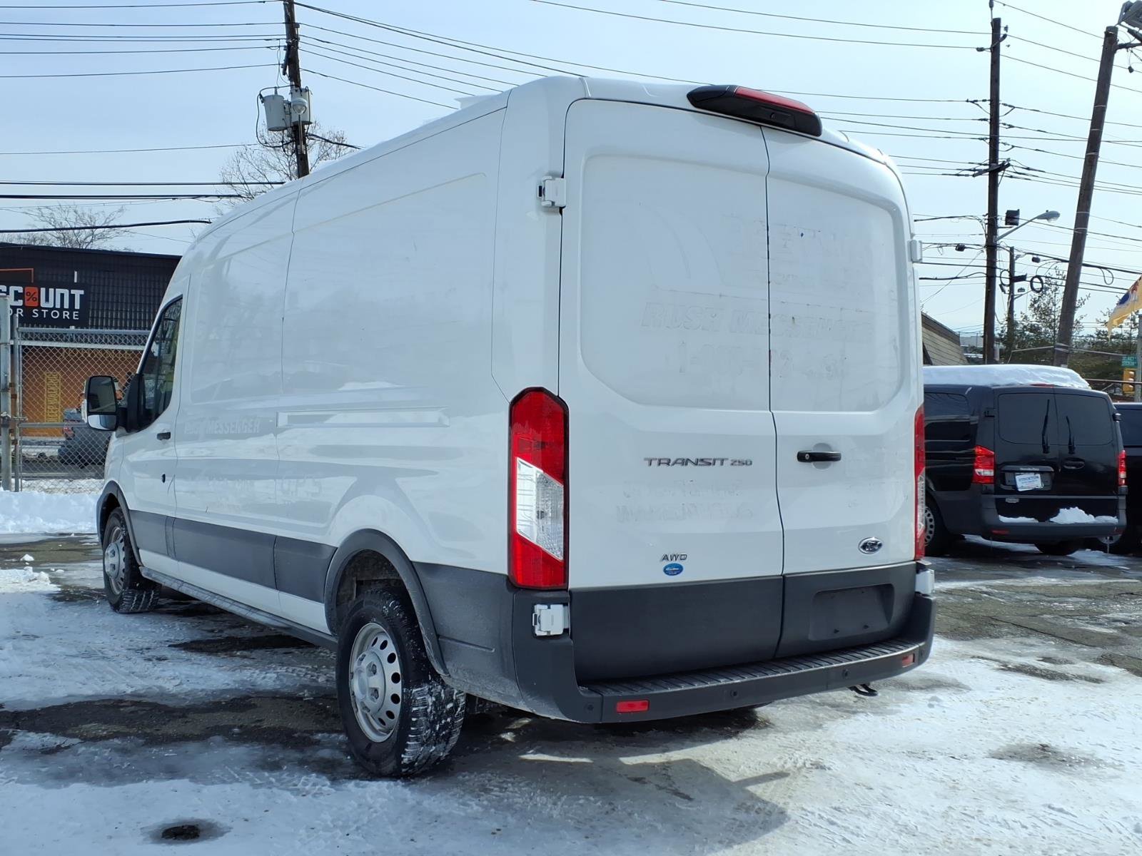 Used 2022 Ford Transit 250 Medium Roof AWD w/ Interior Upgrade Package image 4