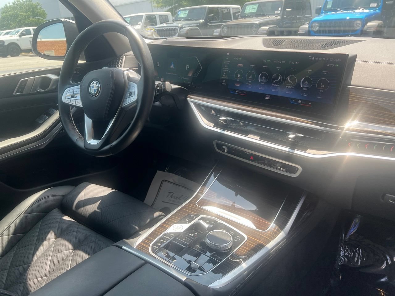 Used 2023 BMW X7 xDrive40i w/ Parking Assistance Package AWD/4WD image 23